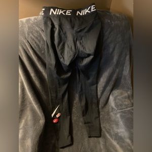 Nike leggings with cute designs on it VERY soft